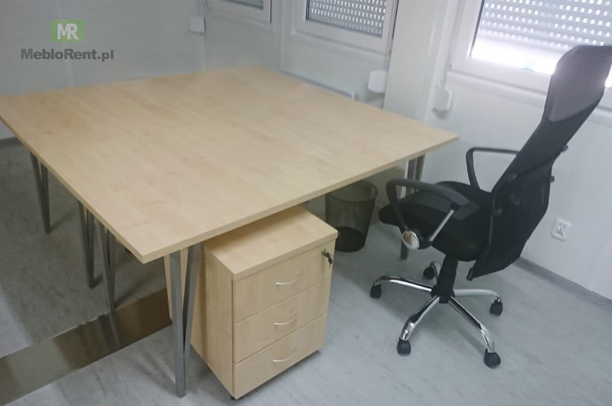 wynajem mebli biurowych