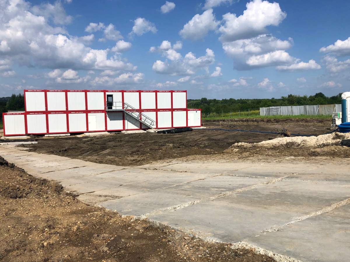 Wynajem mebli i biurek