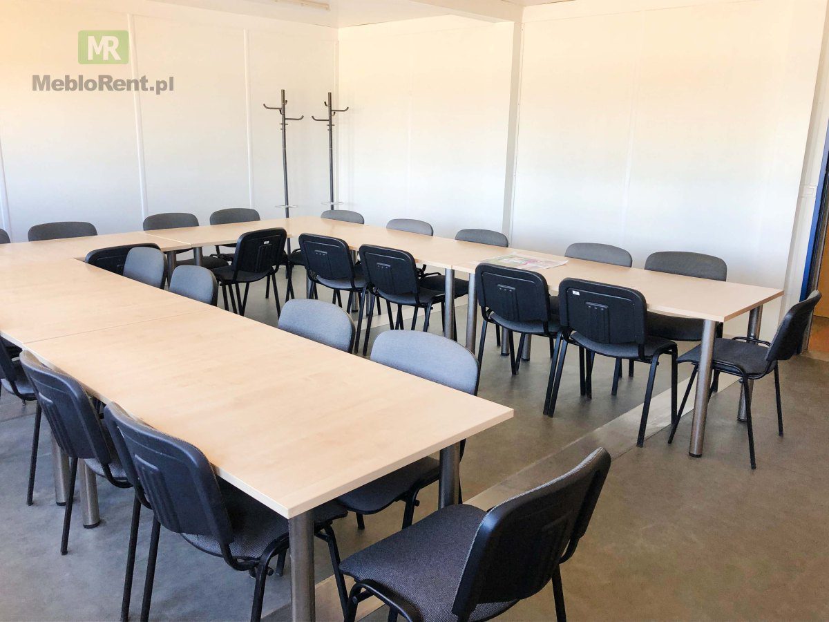 Wyposażenie biura w meble